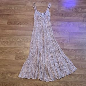 Floral Open Tie Back Midi Dress Dress
Floral taupe and white size M